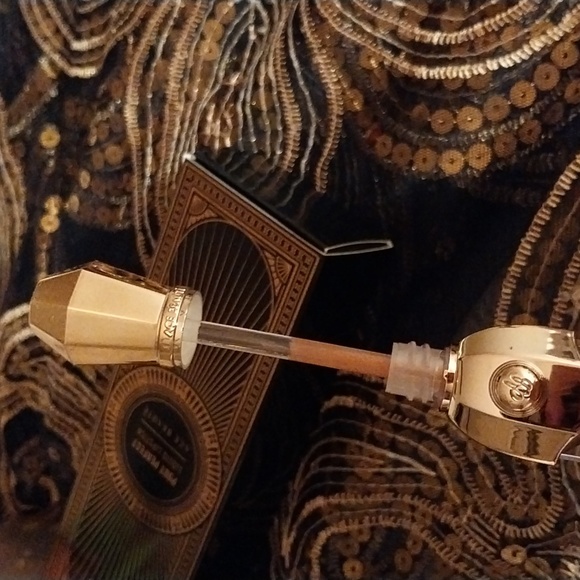 ACE BEAUTY POUF PERFECT PERFECT LIQUID LIPSTICK IN COLOR. PERFECT TO WAIT. - Picture 10 of 12